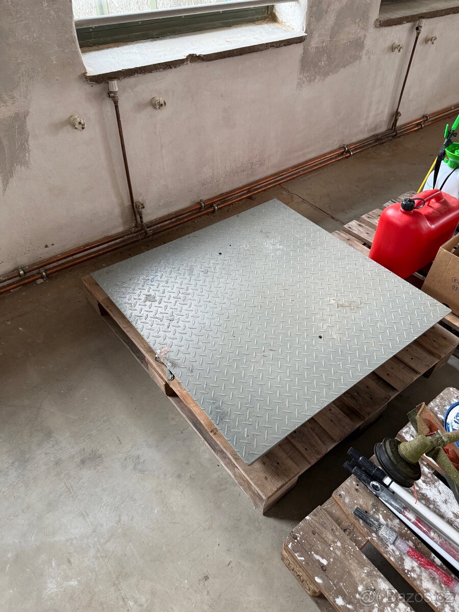 Průmyslová váha 1000x1000mm 1500kg LESÁK 4T1010L-MB - 2