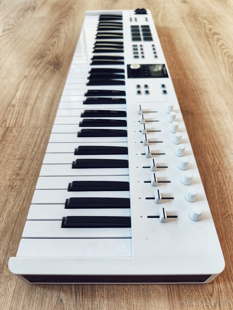 Arturia KeyLab Essential 61 mk3 - 2