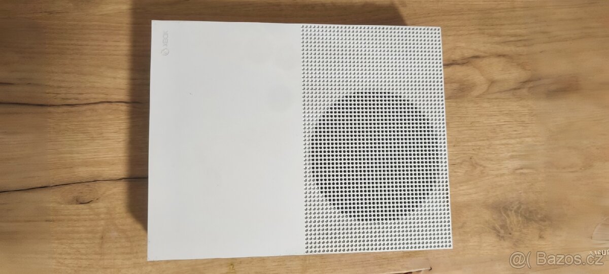 Xbox One S 500Gb - Plně Funkční - 2