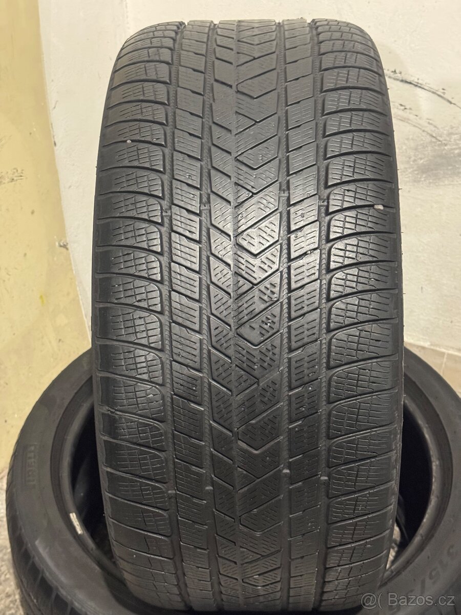 Zimní pneu 315/35/22 Pirelli Scorpion Winter - 2