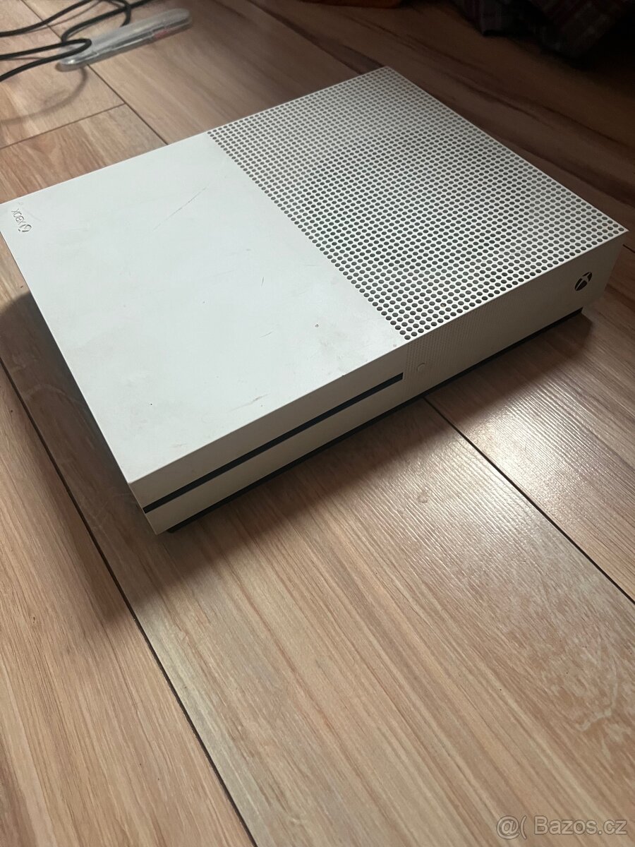 Xbox one S - 2