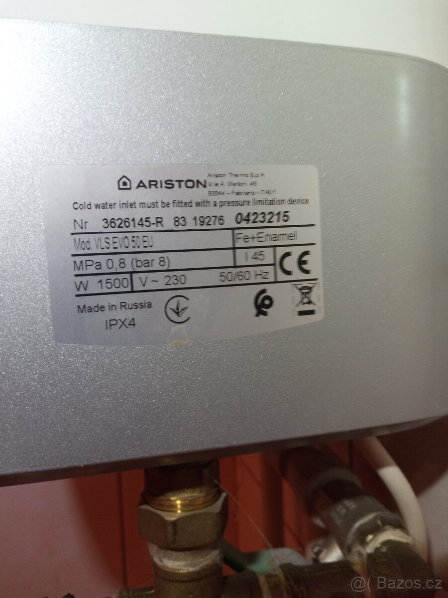 Ohřívač vody Ariston - 2