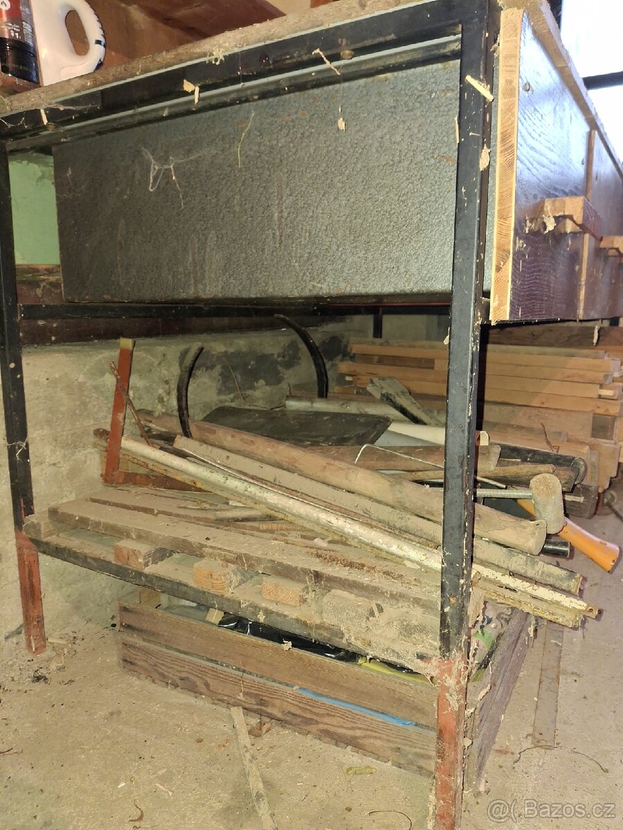 Dílenský pracovní stůl - 2