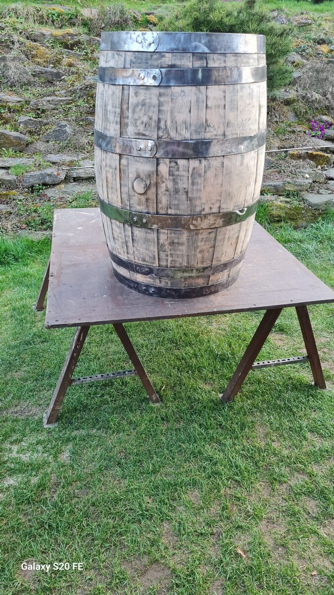 Dřevěný sud 200 L - 2