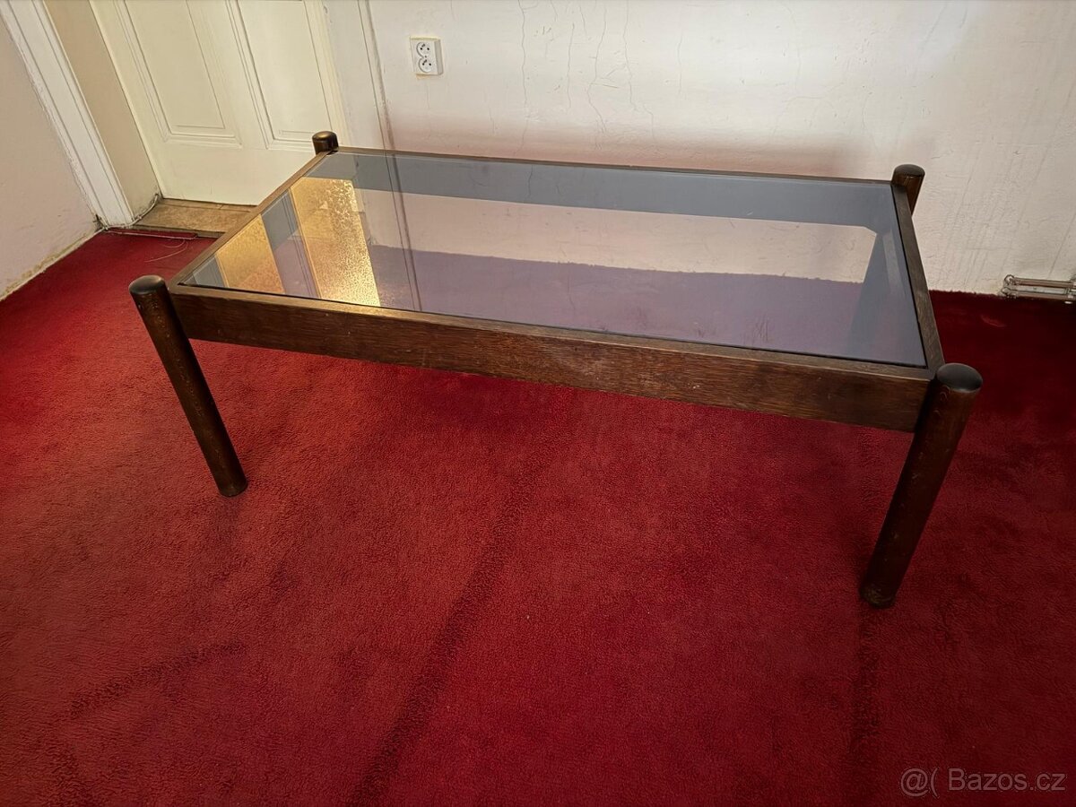 Konferenční stolek - 2