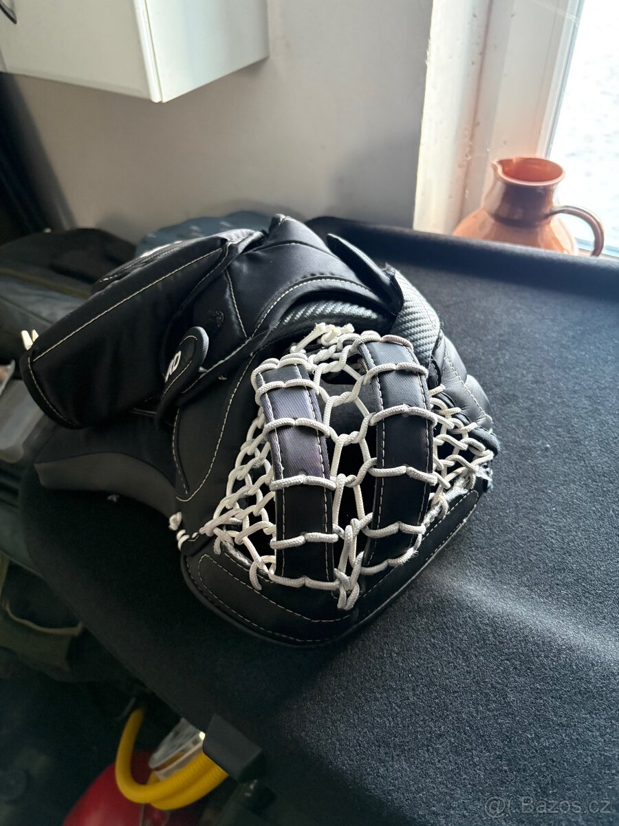 Lapačka ccm axis2 senior levá - 2