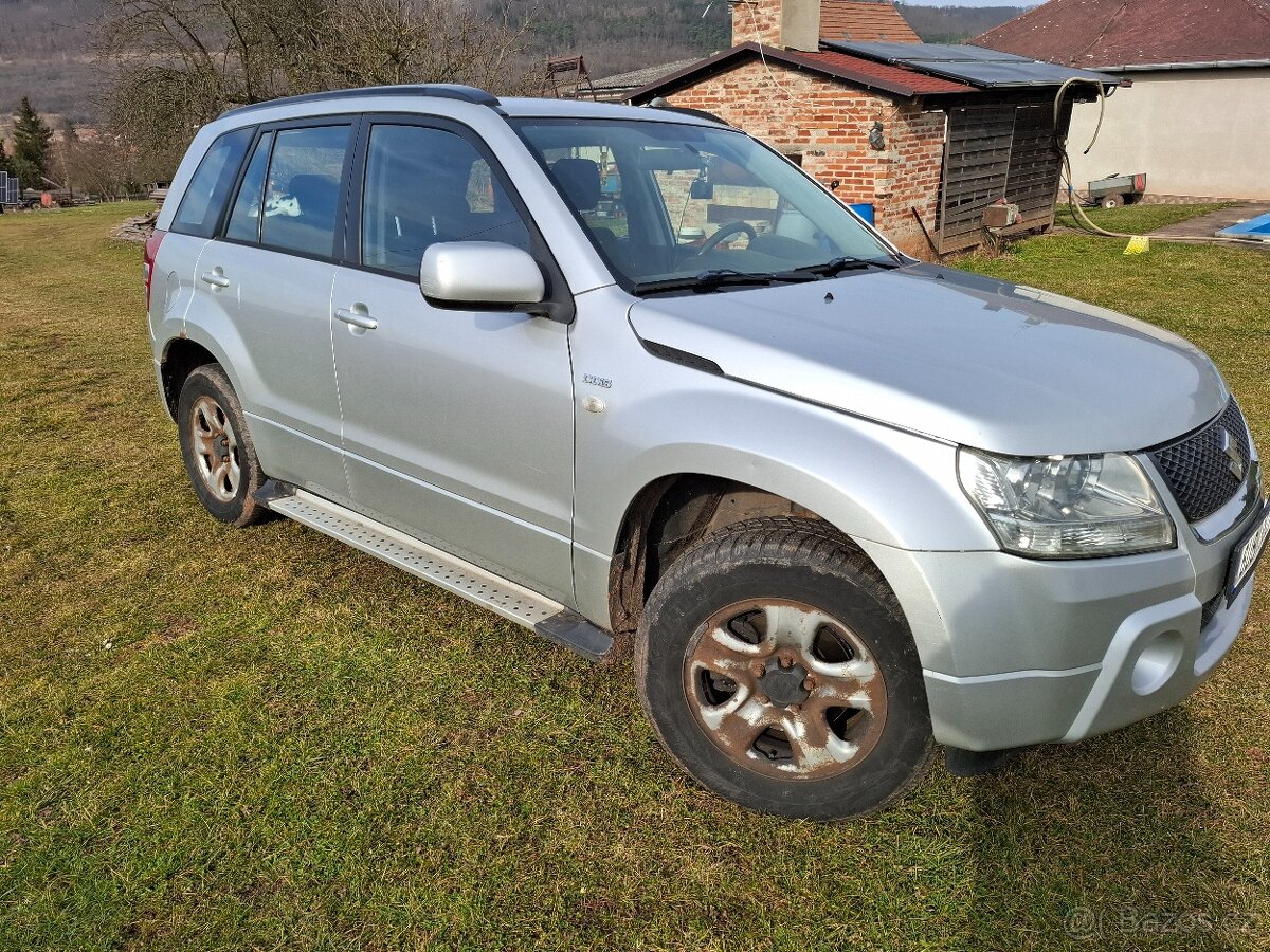 Suzuki grand vitara - 2