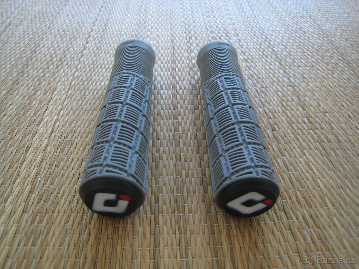 Nové mtb gripy ODI Reflex - 2
