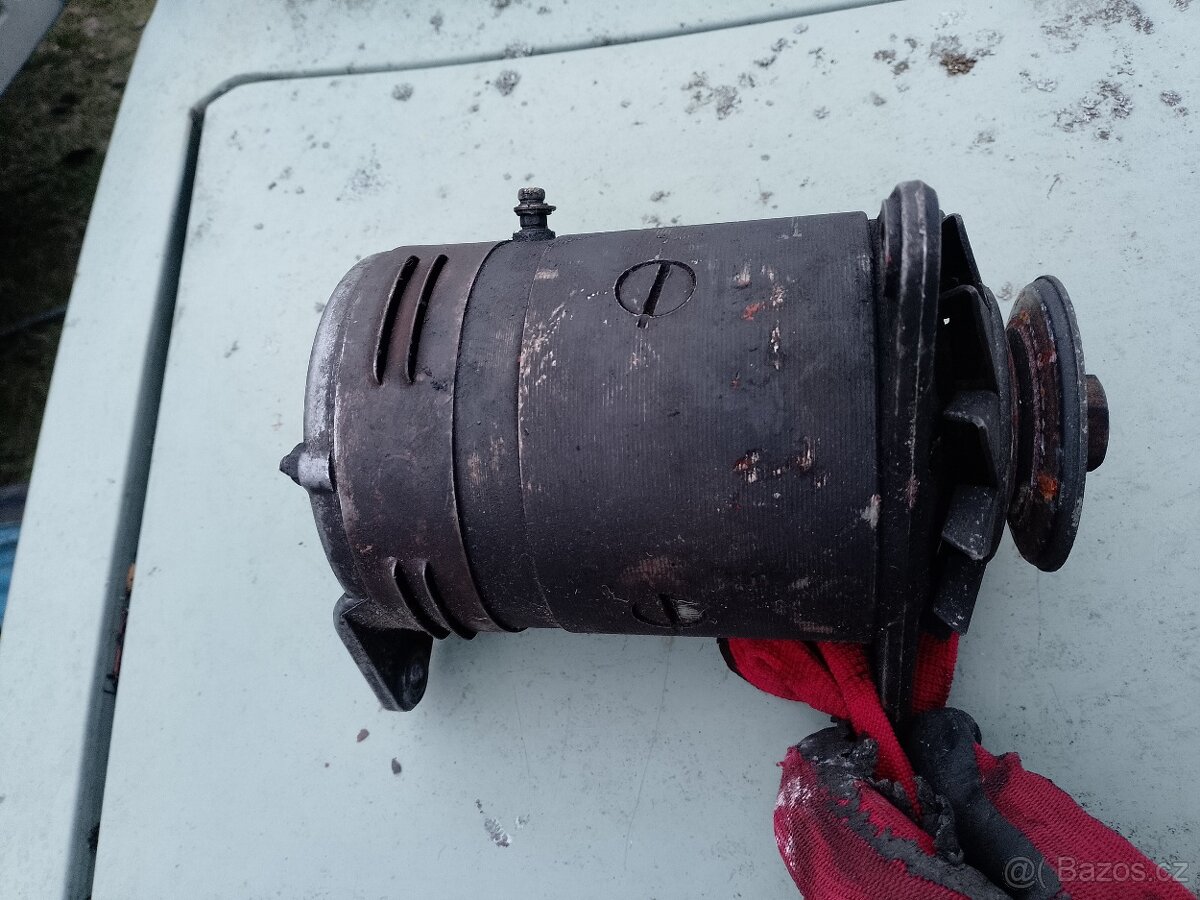 Škoda 1000mb 100 100L dynamo - 2