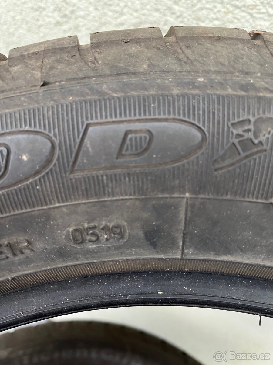 195/60R16 - 2