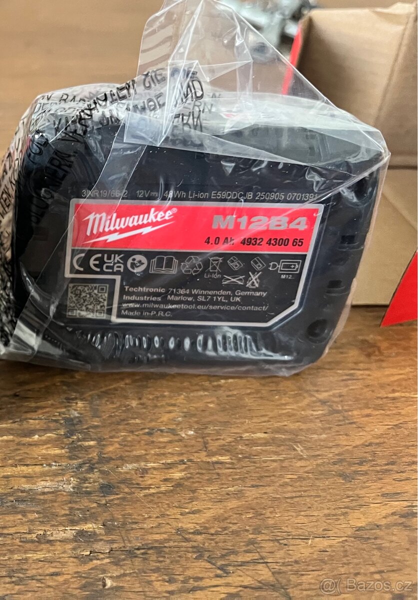Milwaukee M12 4Ah - 2