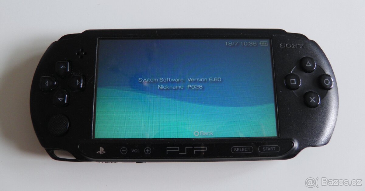 PSP Street + příslušenství a hra - 2