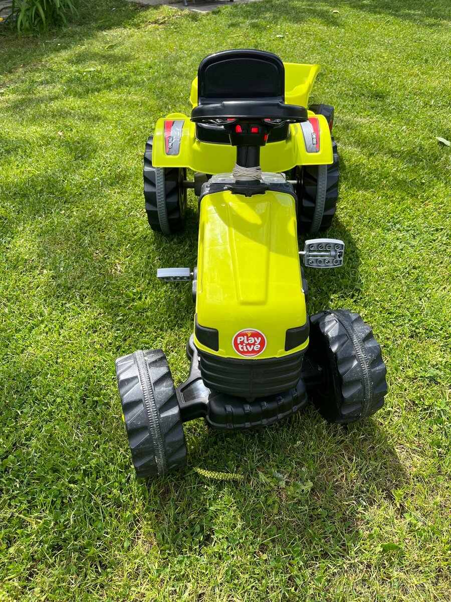 Traktor s vlečkou - 2