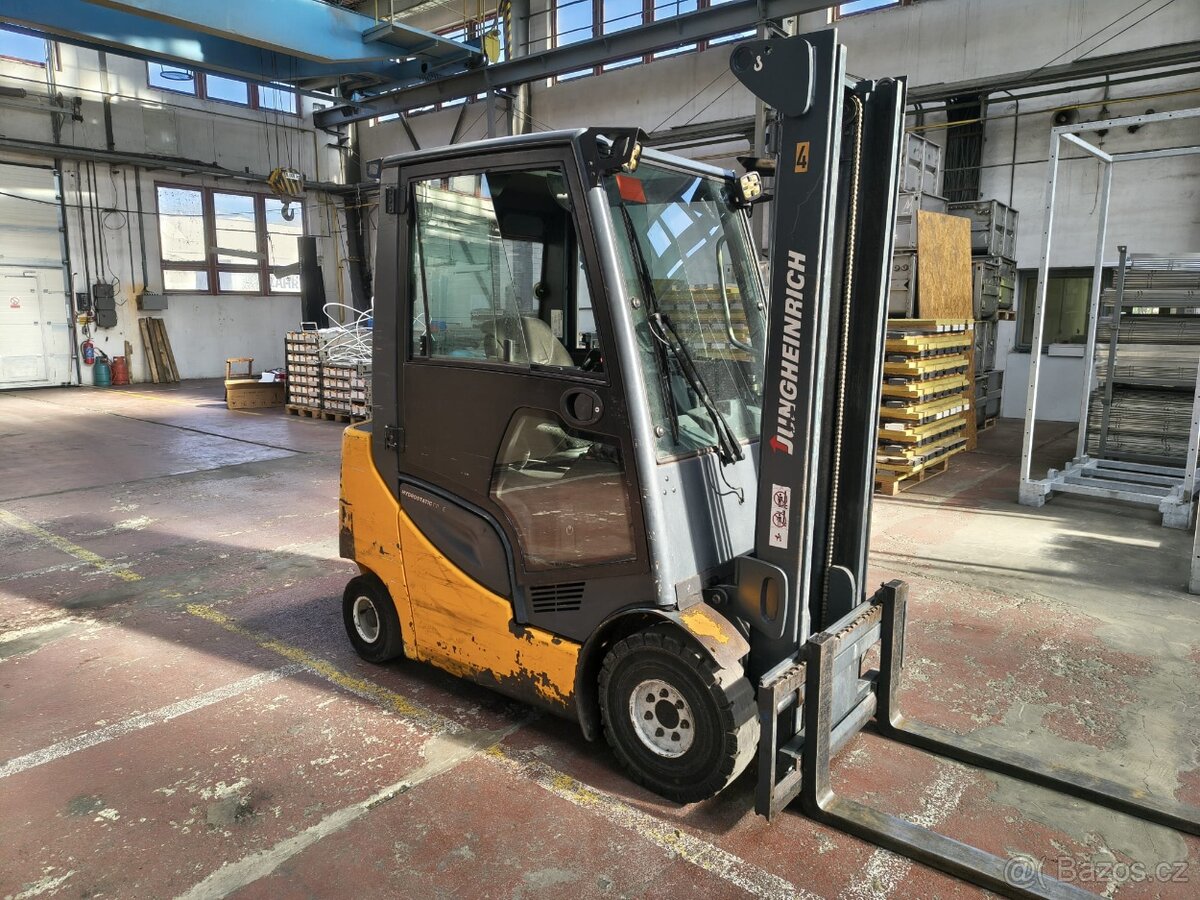 VZV Jungheinrich TFG 320 S - 2