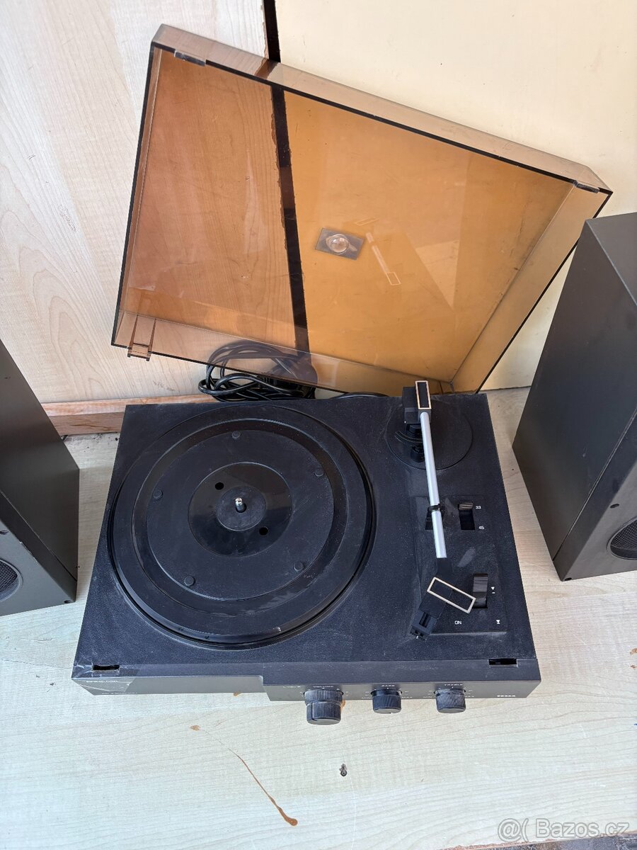 Gramofon Tesla NZC030 + ARS8105 - 2