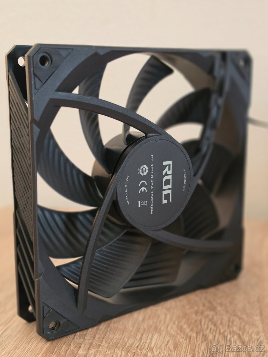 Prémiový 140mm ventilátor ASUS ROG (model A1425M12S) - 2