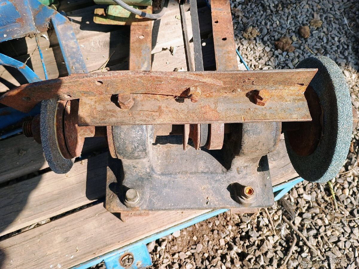 Dvoukotoučová bruska - 2