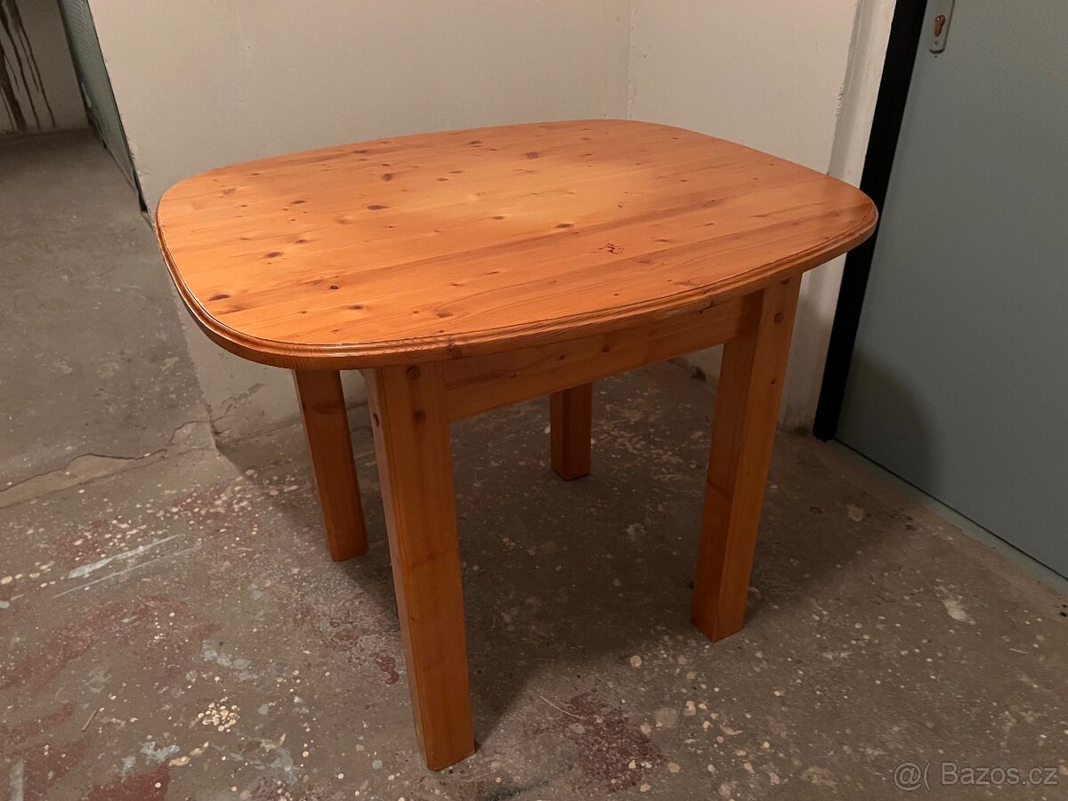 Stůl a židle - 2