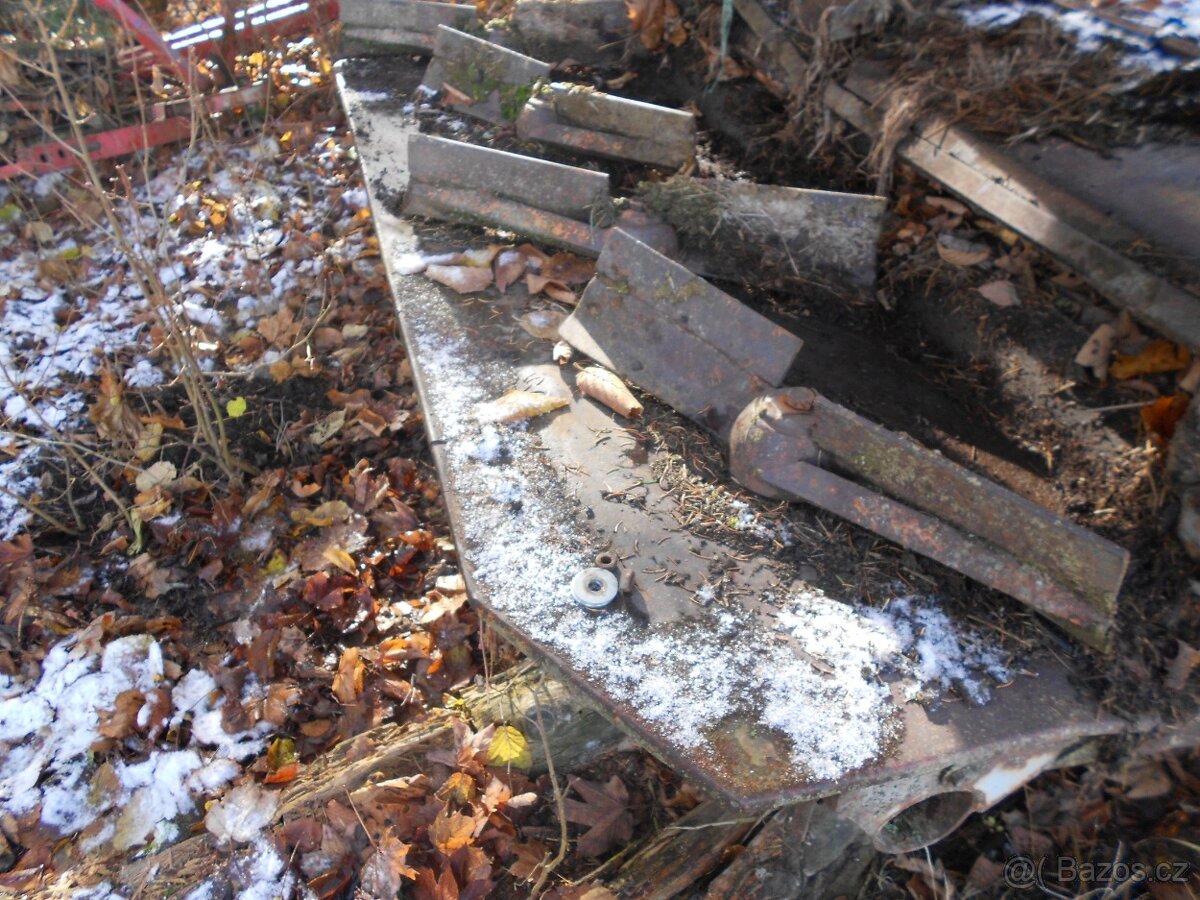 rozmetací stůl rur 5 - 2