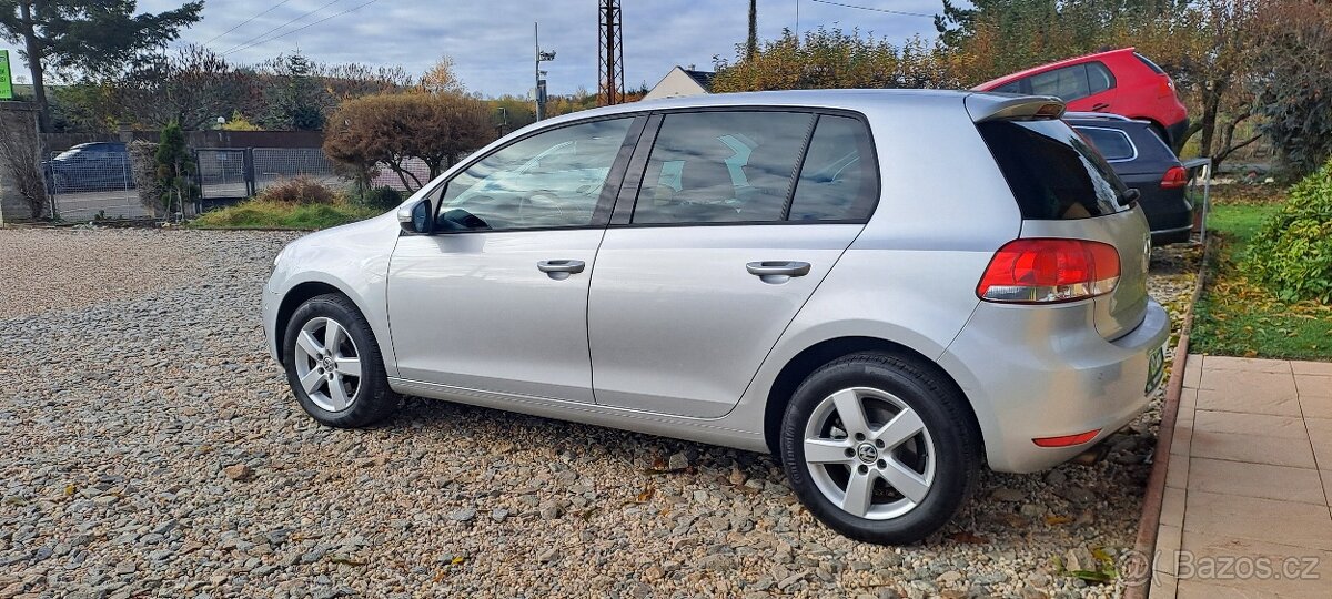 Volkswagen Golf 2.0 TDI 103kW 4MOTION - 2