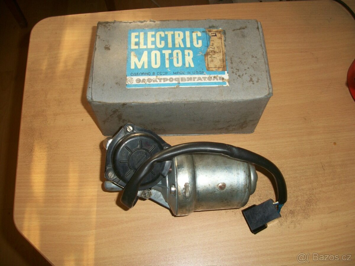 Motorek stěračů - 2