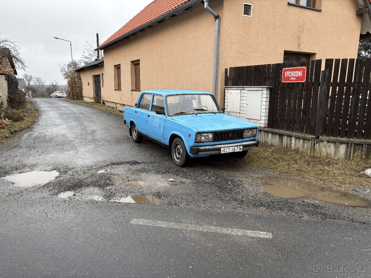 Lada 2105 EKO uhrazeno, STK 11/27 - 2