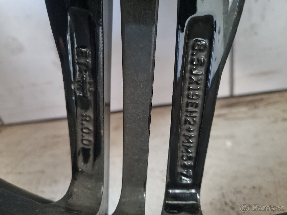 Alu kola Mercedes R19 5x112 - 8.5JX19EH2 , ET 32 - 2