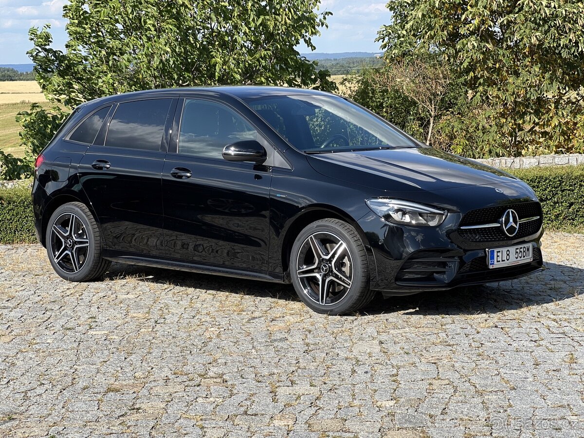 MERCEDES BENZ B250e AMG - 2