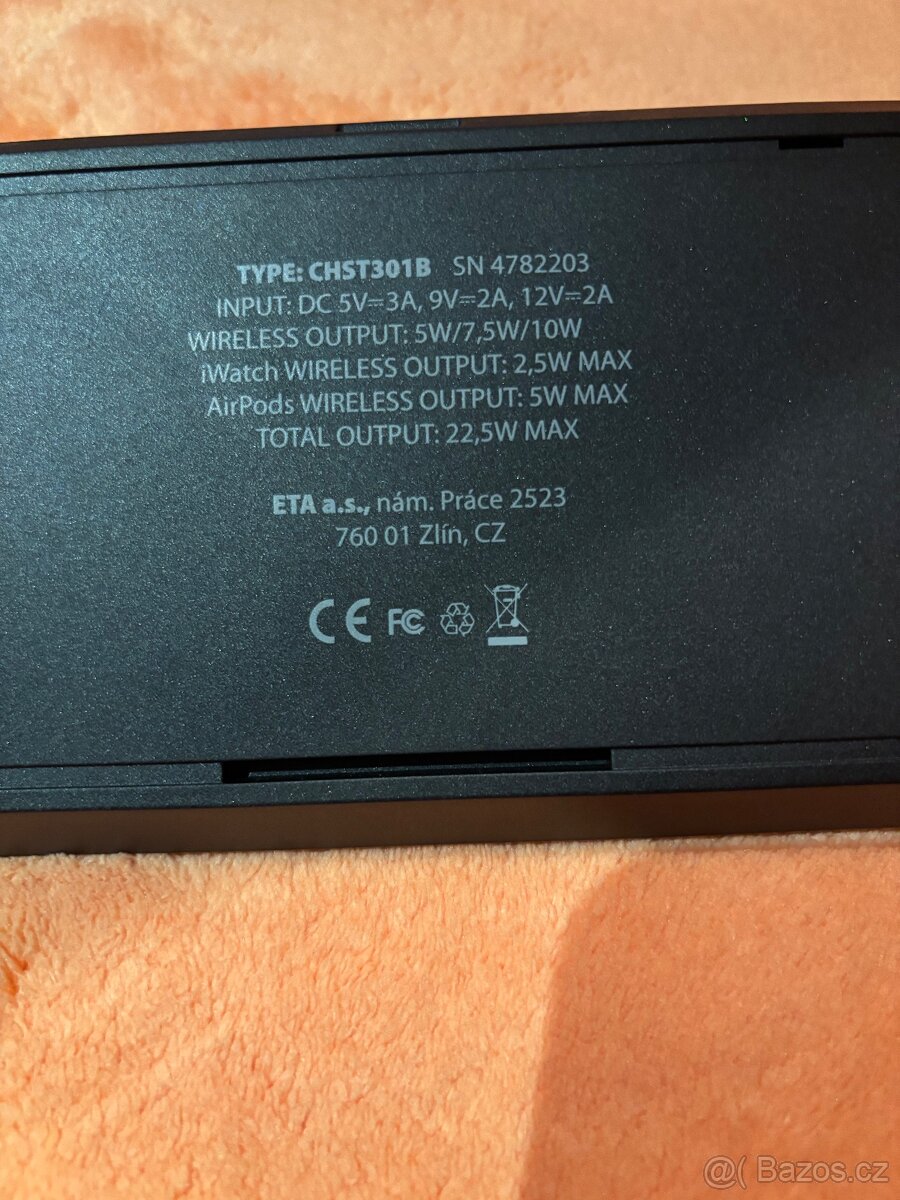 Bezdrátová nabíječka GoGEN 3v1, CHST301 (CHST301B) černá - 2