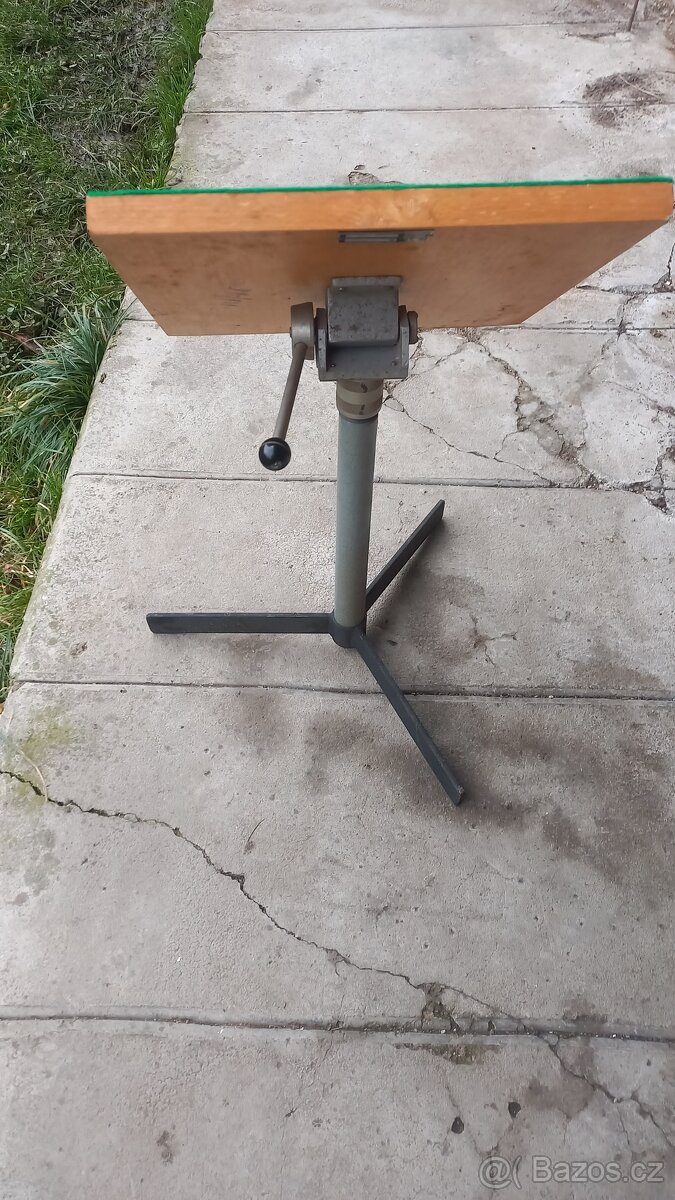 Polohovací podložka pro kreslení - 2