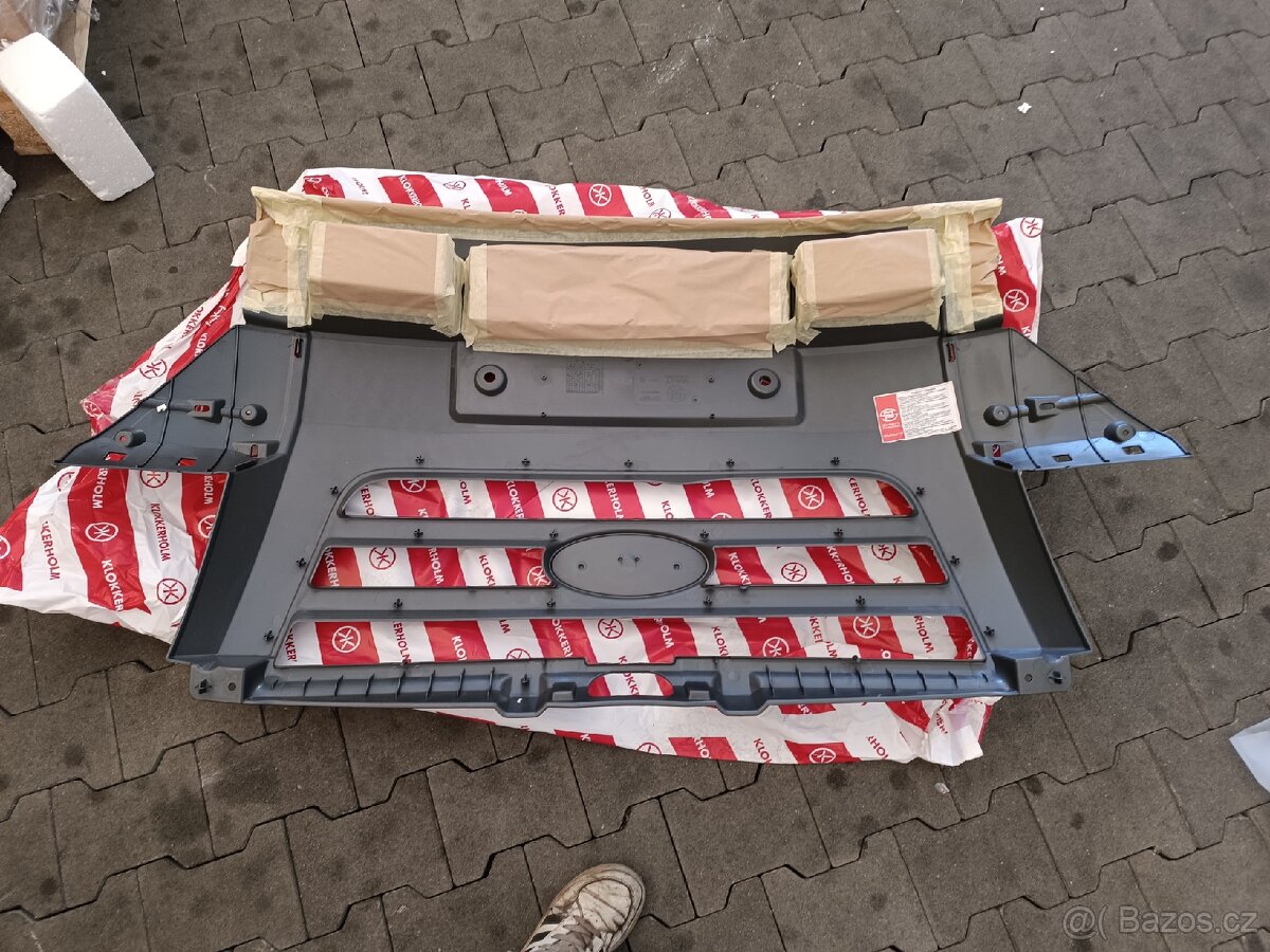 Přední nárazník střední část na Ford Transit - 2