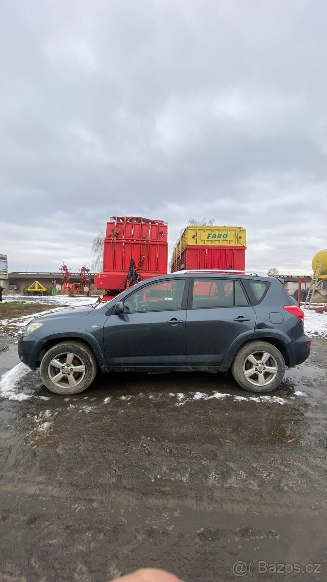 Toyota RAV4 2.2 D-CAT 4x4 - 2