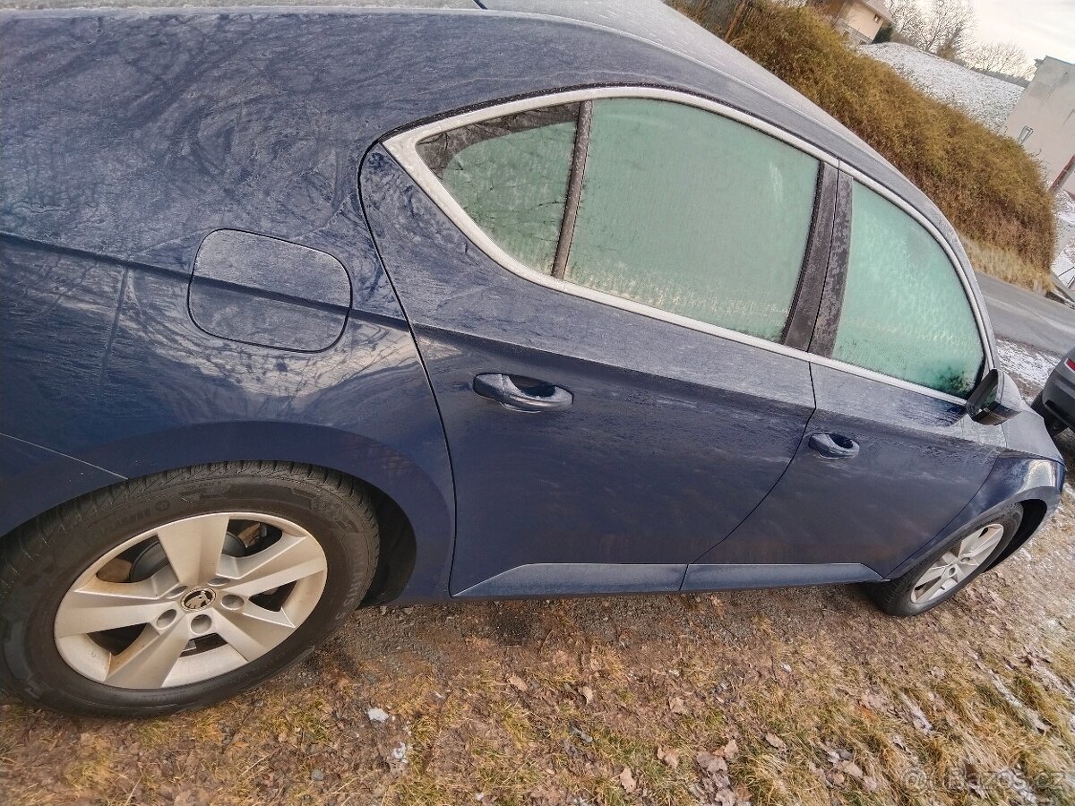 Škoda Superb 3 2.0 TDI 110kw Ambition - 2