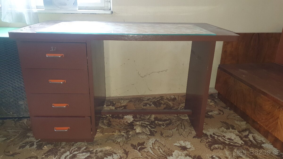 Starší stůl za odvoz - 2