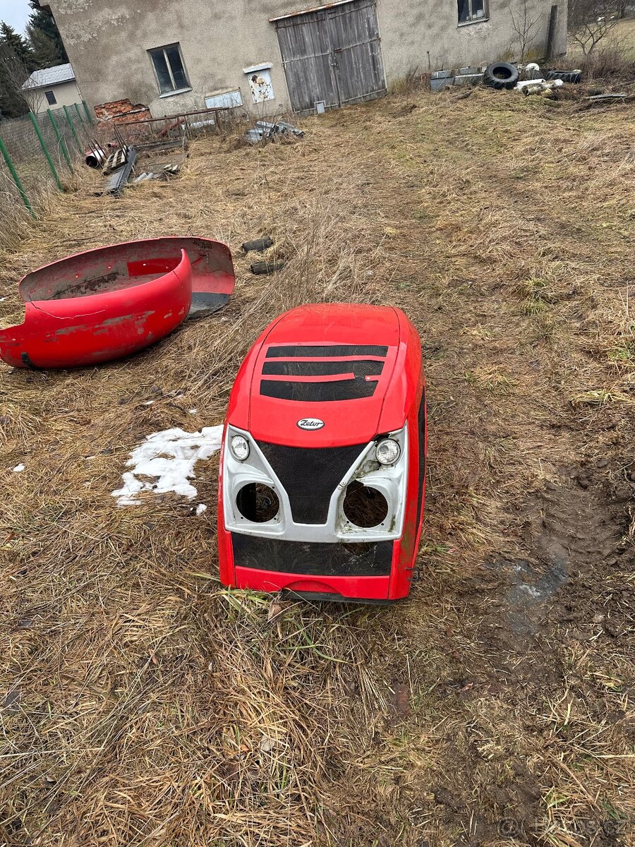 Kapota na traktor Zetor Proxima - 2