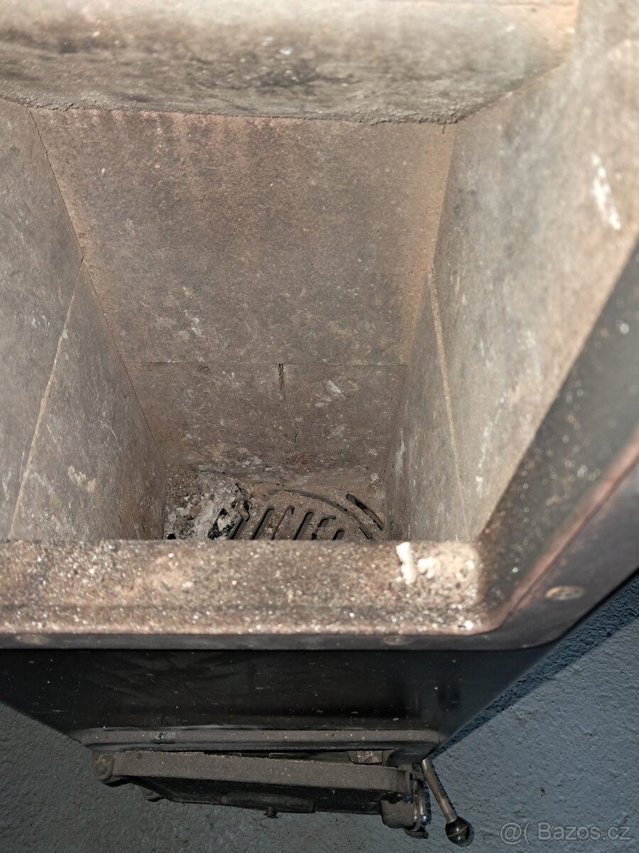 Kamna na tuhá paliva Petra - 2