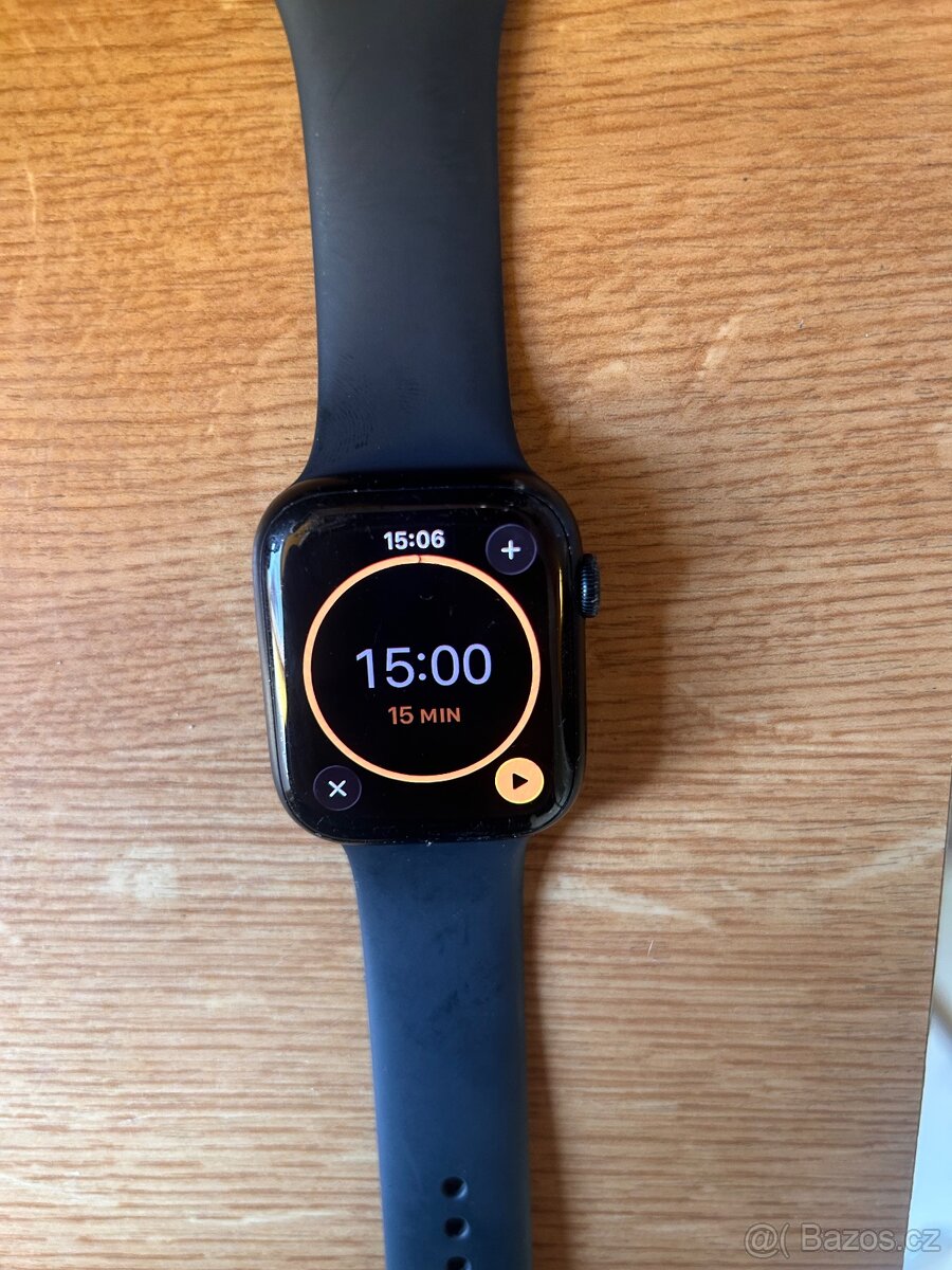 Apple Watch Series 8 45 mm - 2