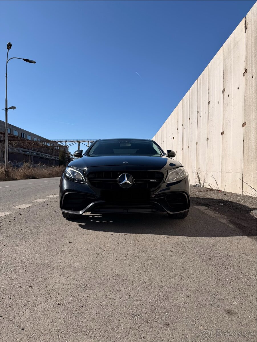 Mercedes-Benz Eclass 220cdi DPH E63bodykit - 2