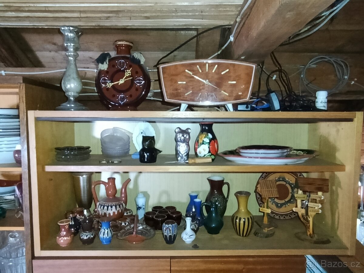 Sklo a porcelán. - 2