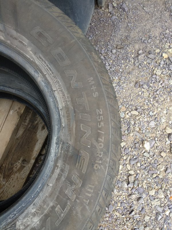 pneu 255 70 R16 nissan navara - 2