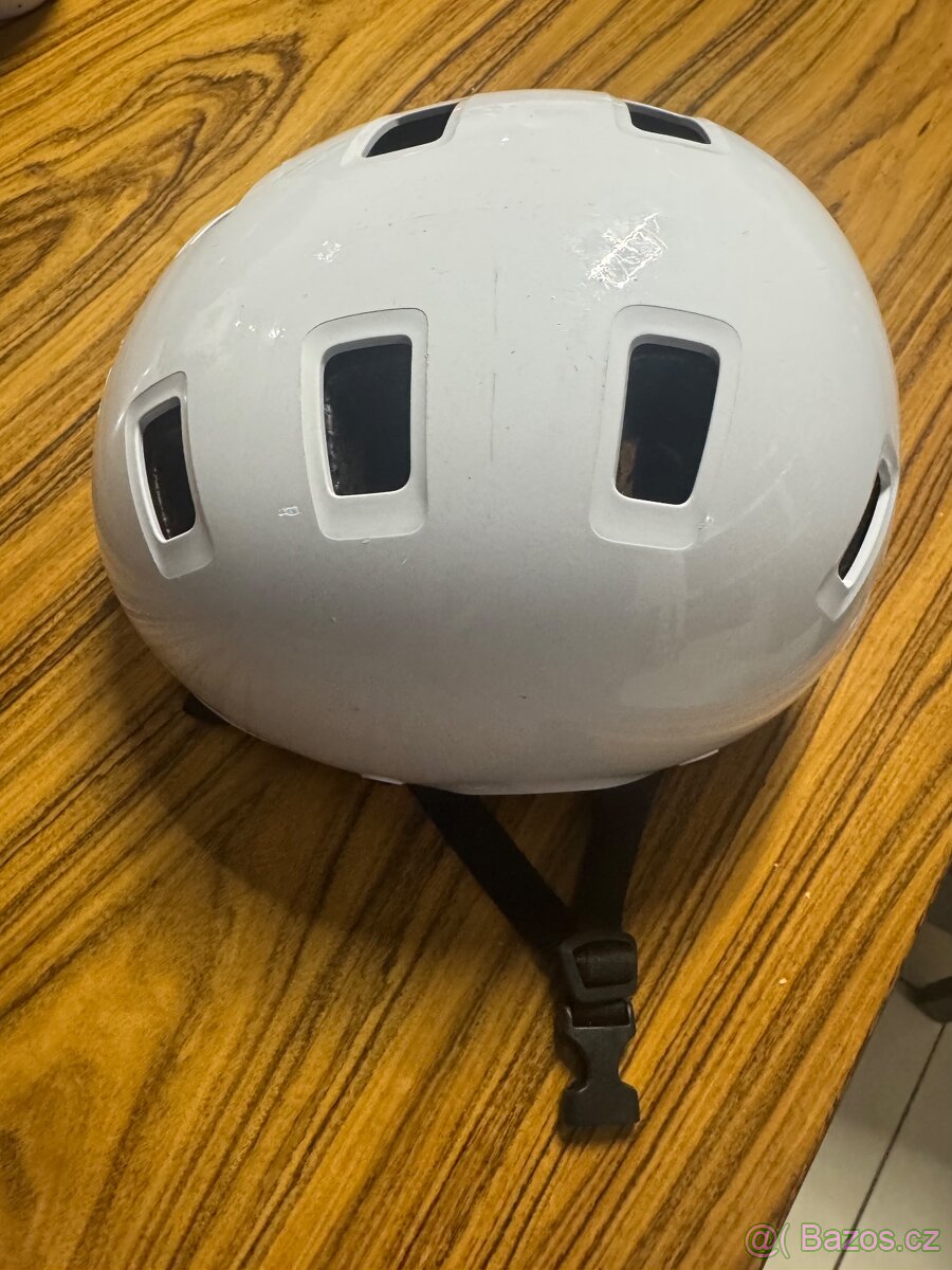 Dětská lyžařská helma - 2