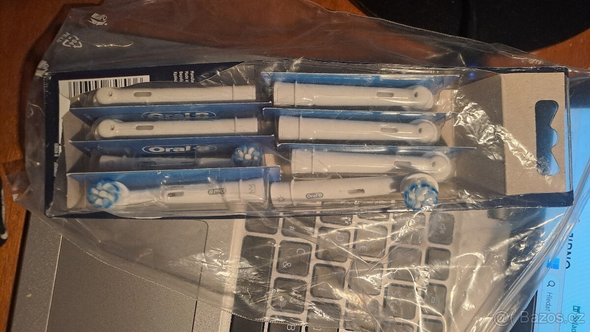 Oral-B PRO Sensitive Clean 8 ks - 2