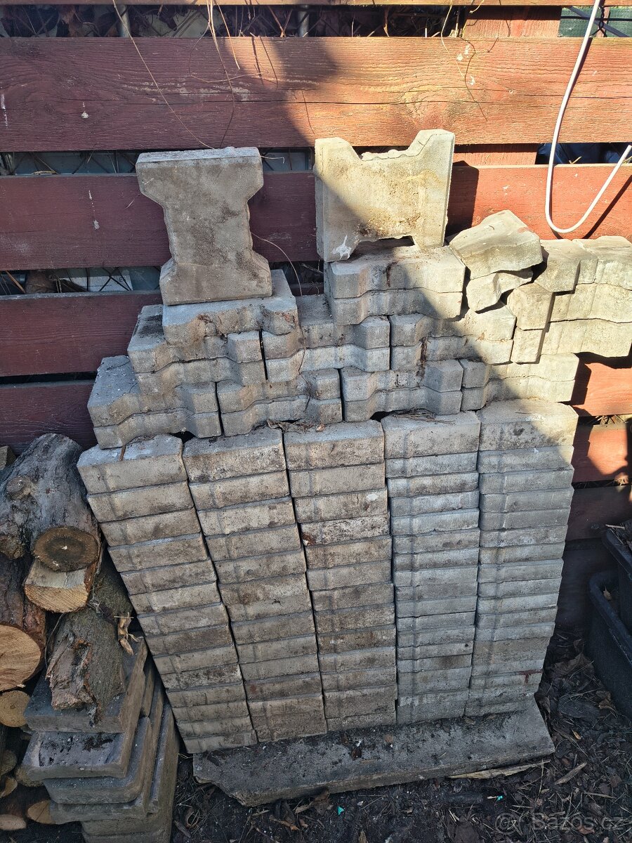 Zámková dlažba i - 2