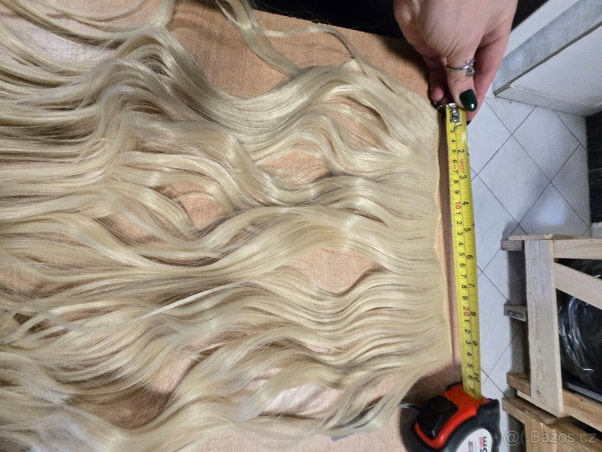 Připínací vlasy clip in - blond - 2
