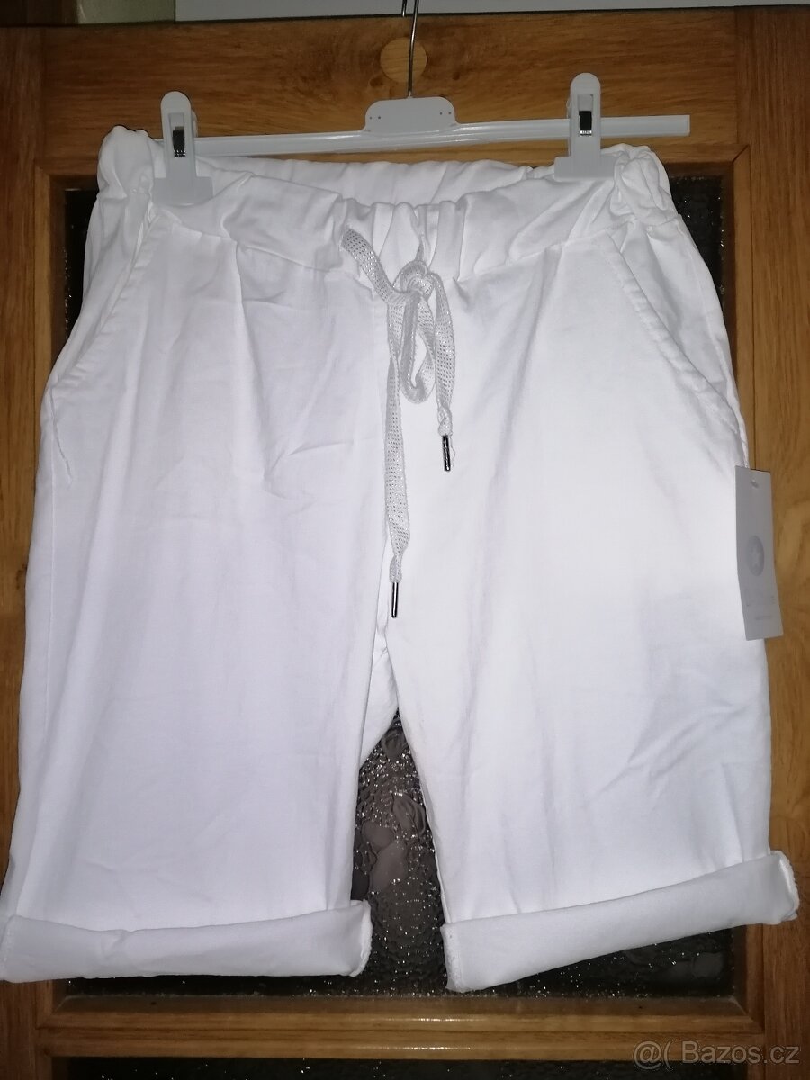 Kraťasy více barev - 2