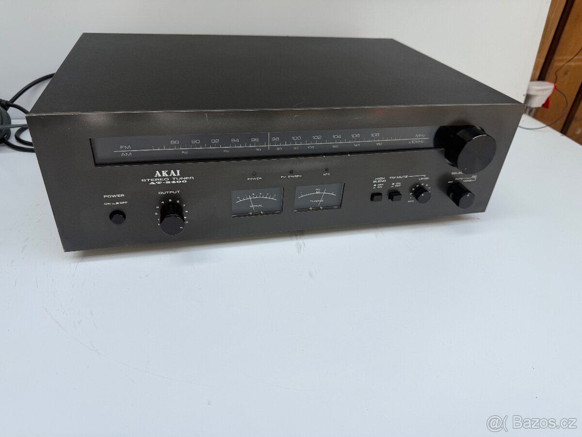 Tuner Akai AT-2400 - 2