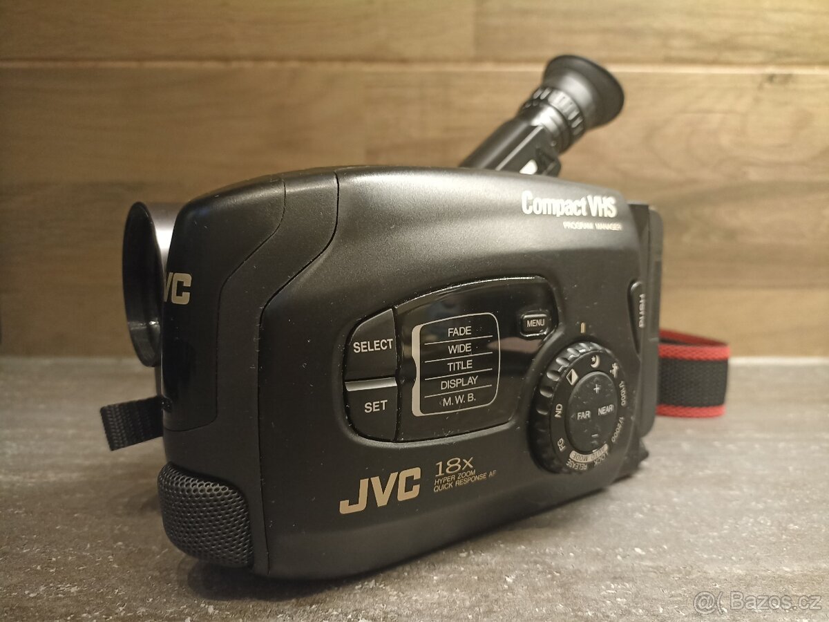 Retro JVC GR-AX270 videokamera - 2