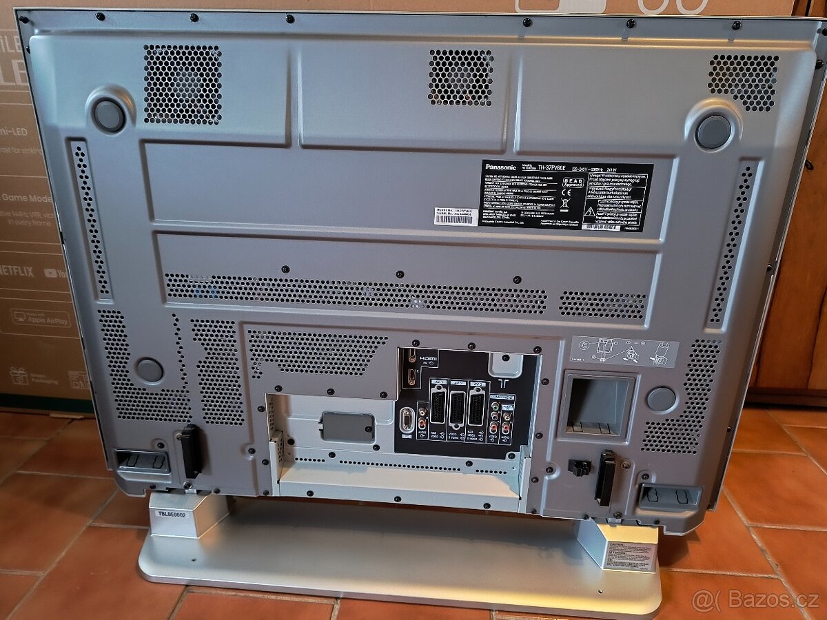 Televize Panasonic Viera TH-37PV60E - 2