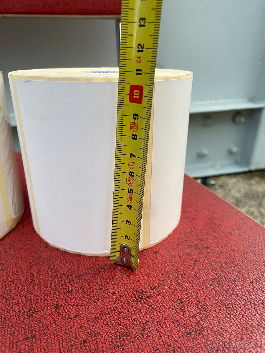 Samolepicí etikety. - 2