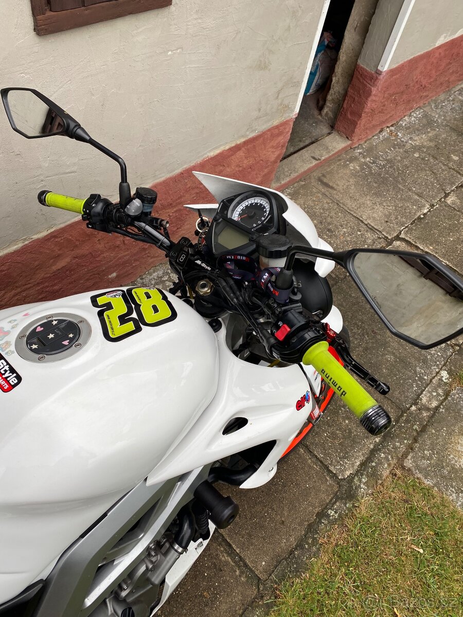 Suzuki sv1000 2004 - 2